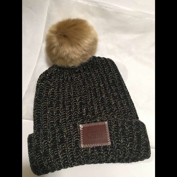 love your melon batman speckled pom beanie natural pom black/ hemp v3. main image 7